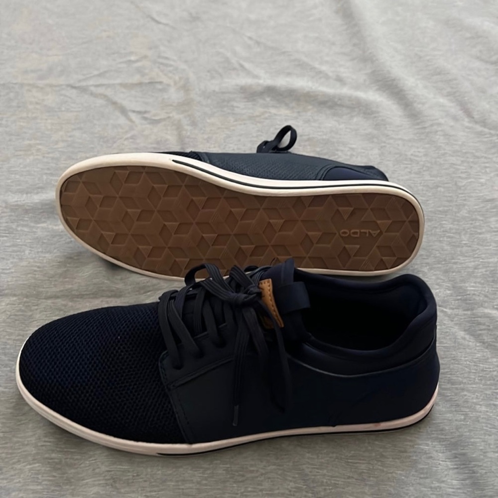 It’s In Good Condition - Picture 2 of 5